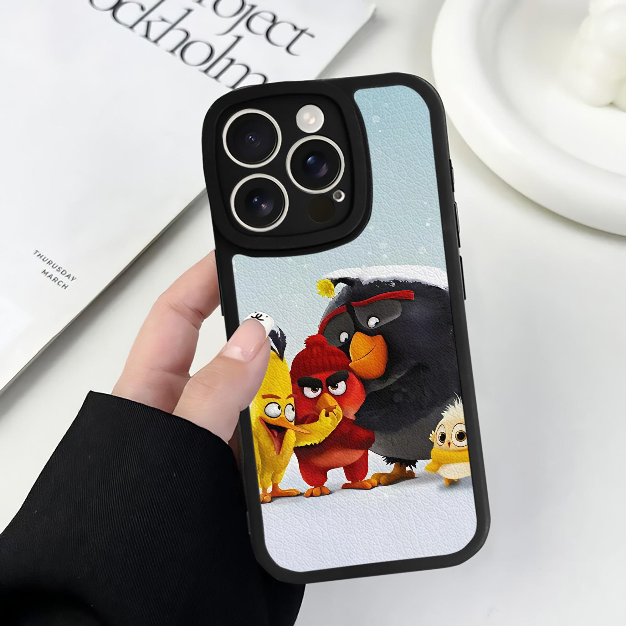 （画像用） Angry Birds アングリーバード 【iPhone 16シリーズ対応】シリコンスマホケース（レザー調） 材質：シリコン